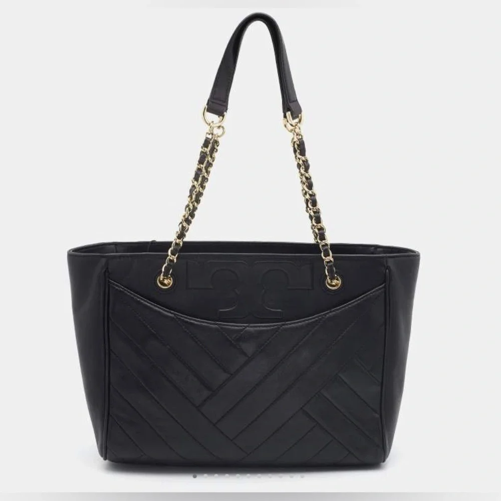 Tory Burch Alexa Black Soft leather quilted‎ Chevron Quilted Print Chain tote